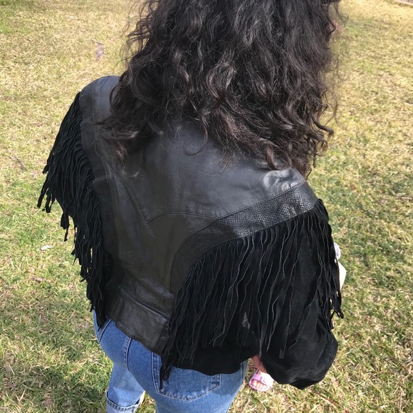 💎SOLD💎Vintage Fringe Black Leather Jacket - Picture 4 of 6